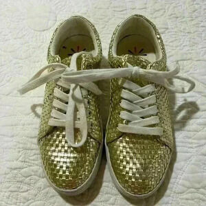 Isaac‎ Mizrahi Live Gold Basket Weave Sneakers Imblaine Size 7.5